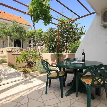 With A Parking Space Zavala, Hvar - 8773 Apartman Zavala